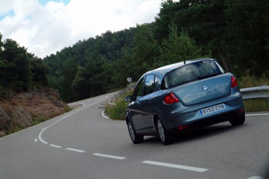  Seat Toledo 2004 года  (фото 36 из 110)